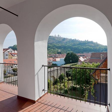 Mestsky Penzion Mikulov Zewnętrze zdjęcie